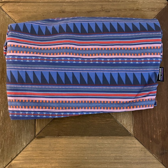 Patagonia Nylon Shorts with Mesh Pockets - Picture 5 of 6